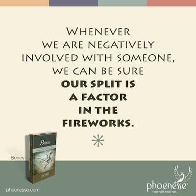 Immer wenn wir uns negativ auf jemanden einlassen, können wir sicher sein, dass unsere Trennung ein Faktor für das Feuerwerk ist.